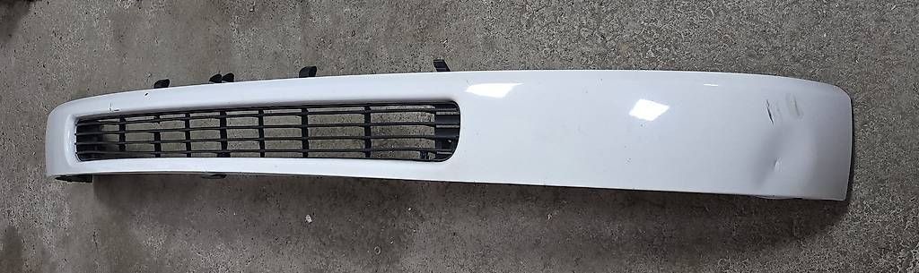 Volkswagen Tutti pezzi di ricambio auto: VW T4 Frontblech Kühlergrill Frontgrill lange Front Weiss – Usato da Schaffhausen venduto da Parg86