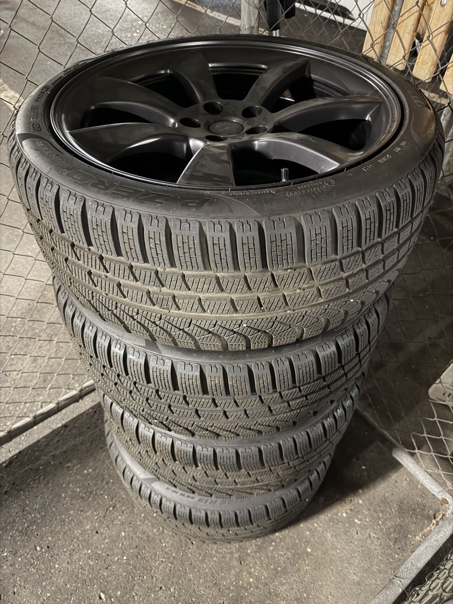 Pneumatici & Ruote complete: Tesla Model 3 Performance Winterräder – Usato da Cham venduto da Humbeliniho