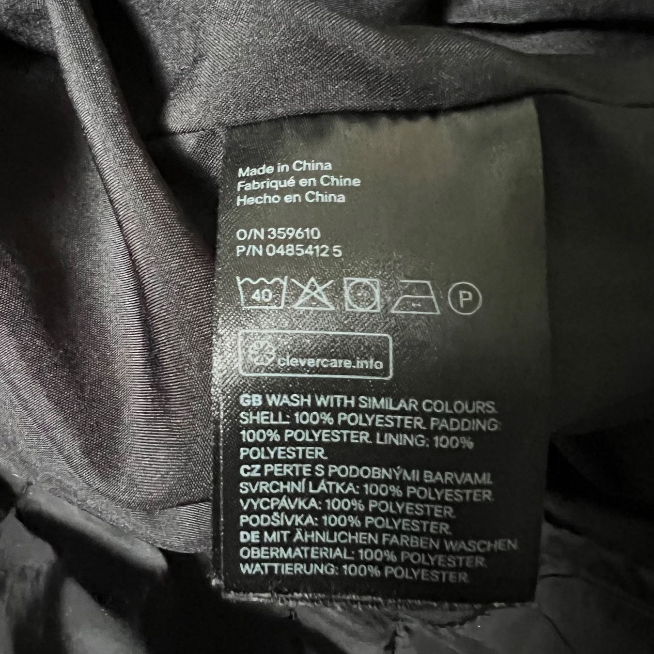 H&M Giacche: schwarze H&M Steppjacke 🖤 – Usato da Zürich venduto da ClosetQueen 8