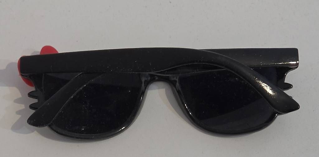 Occhiali & Lenti: Lunette de soleil enfant. – Usato da Bevaix venduto da Nounoursch 1