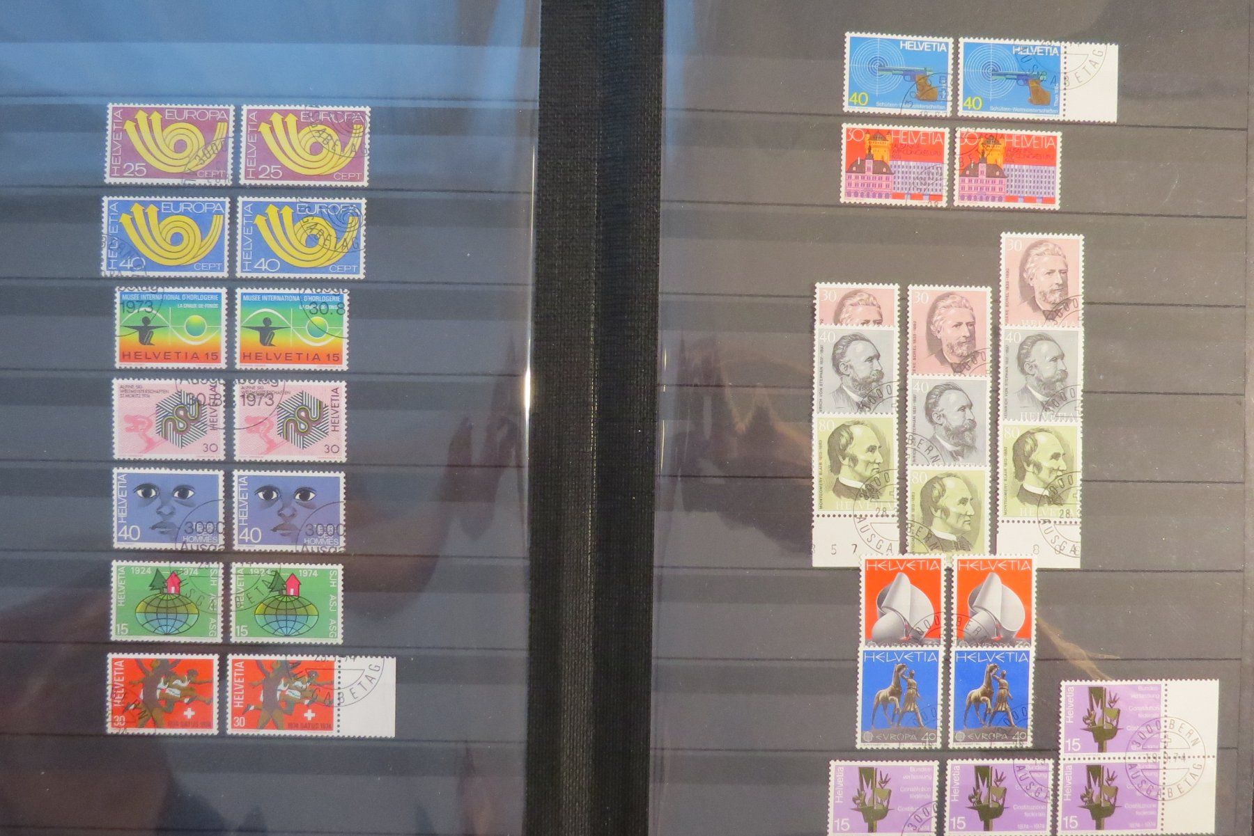 Tutti i francobolli: 18-seitige Doubletten- Sammlung Frei-/Werbemarken 1969-83 – Usato da Brunnen venduto da Kumari 3