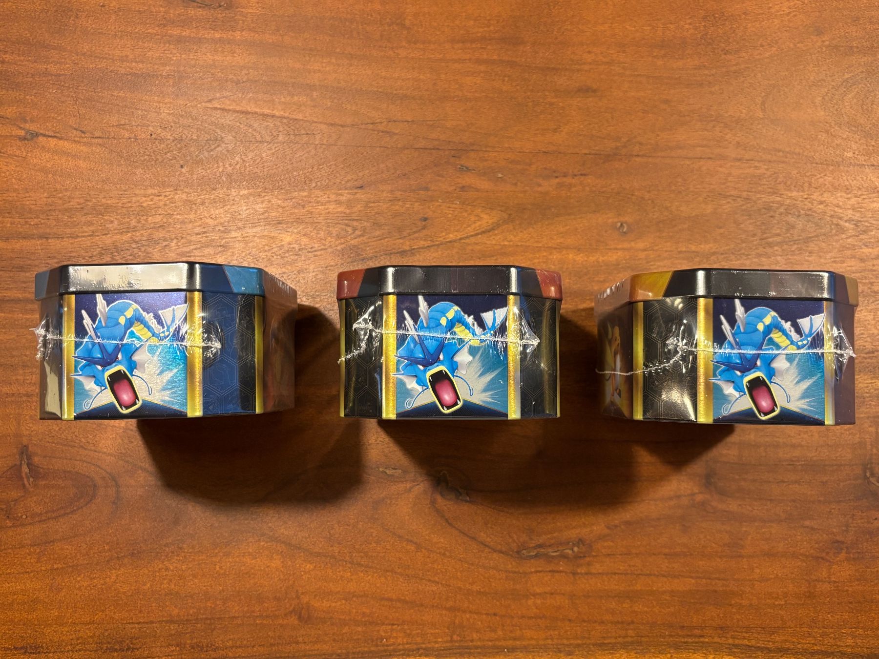 Pokémon Sammelbilder & Trading cards: Hidden Fates Tin Set EN – Neu und originalverpackt aus Zürich von EugStar 4