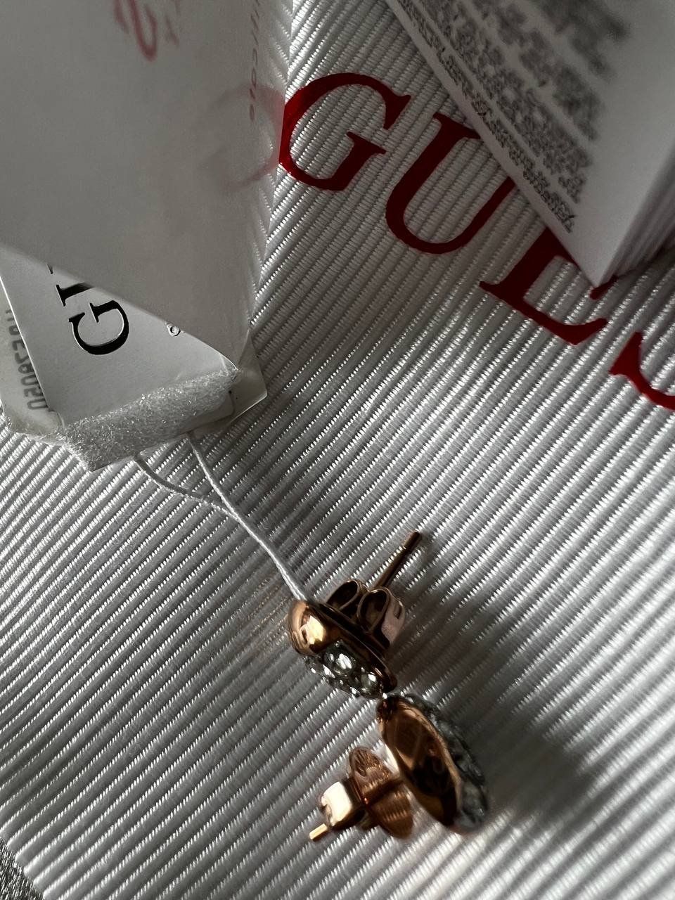 Guess Orecchini pendenti & Orecchini a lobo: NEW guess ohrringe – Nuovo e nell'imballaggio originale da Riehen venduto da edu_92w7 1