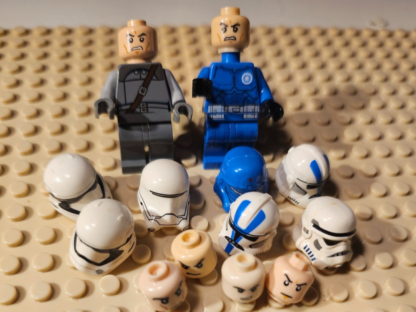 Star Wars Figurines: 90% Lego Star Wars Figuren Konvolut – D'occasion à Oberuzwil par Peppi56 9
