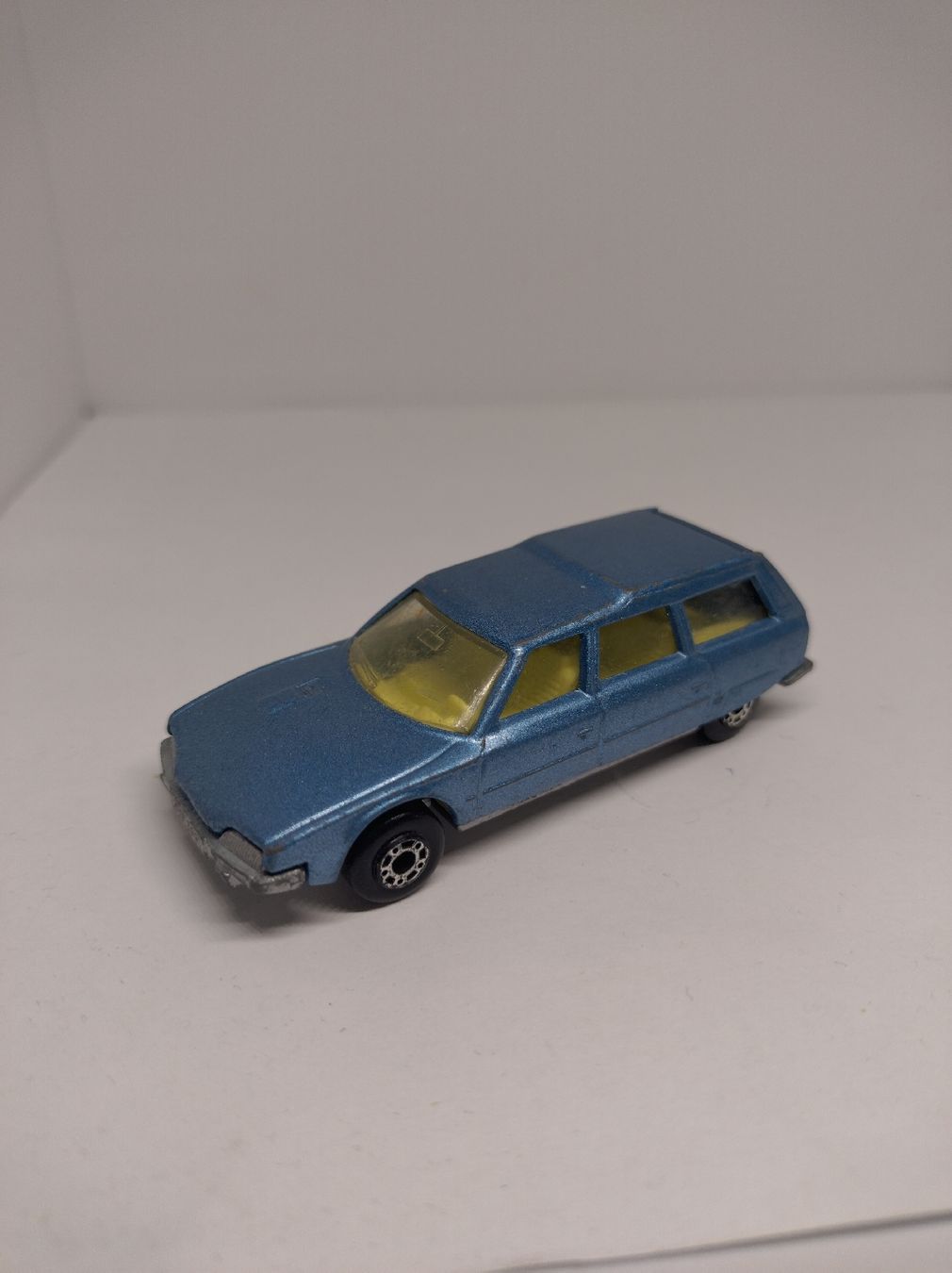 Matchbox Modellini d'auto: Matchbox Citroën CX Break 1979 – Usato da La Chaux-de-Fonds venduto da Pierrot8404