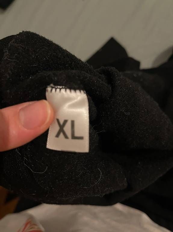 Pantaloni: Themohose – Usato da Ostermundigen venduto da eli_ndj2 1