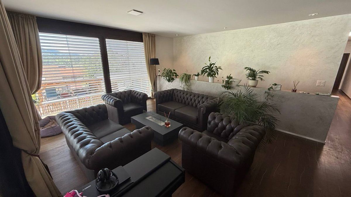 Beliani Sofas: Canapés Chesterfield – Gebraucht aus Botterens von oks_fmf2 1