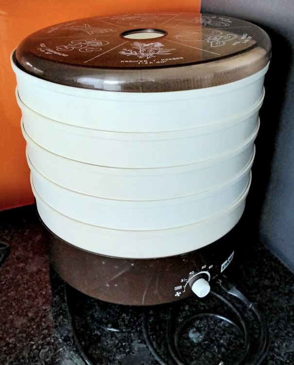 Déshydrateur Automatique SIGG Dörrex - Modèle Suisse - 240V - 2 Plateaux Inox - Blanc