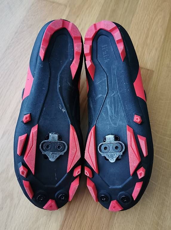 Fizik Scarpe da uomo: Veloschuhe gr. 41.5 – Nuovo (secondo la descrizione) da Oberbüren venduto da Lupo_7kxf 3