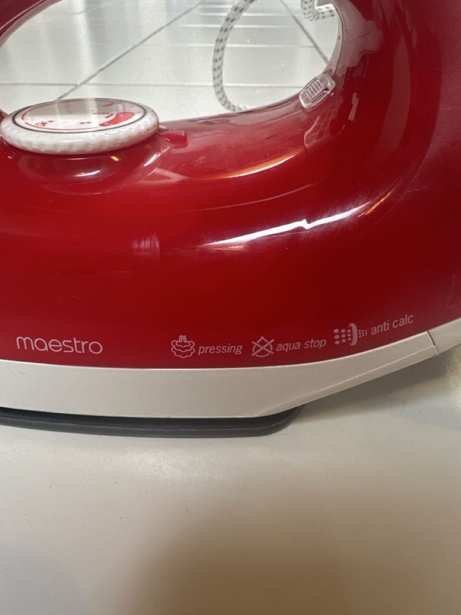 Tefal Ferri da stiro: Tefal Maestro Steam Iron Red - Great Condition – Usato da St. Gallen venduto da S_rnw2 1