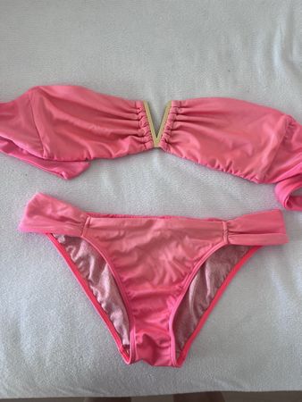 Victoria's Secret Bikini 