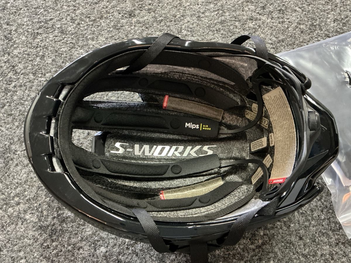 Specialized Casques: Specialized Evade 3, taille S 51-56cm – Neuf (Voir description) à Borex par b-cycle 1