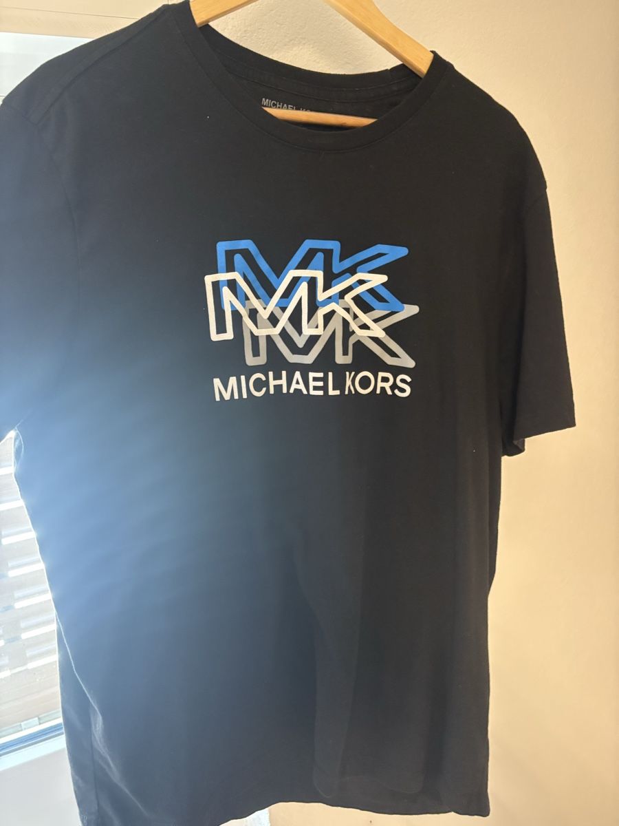 Michael Kors T-shirt: T-shirt Taille Xl – Usato da Vicques venduto da kev_txq5
