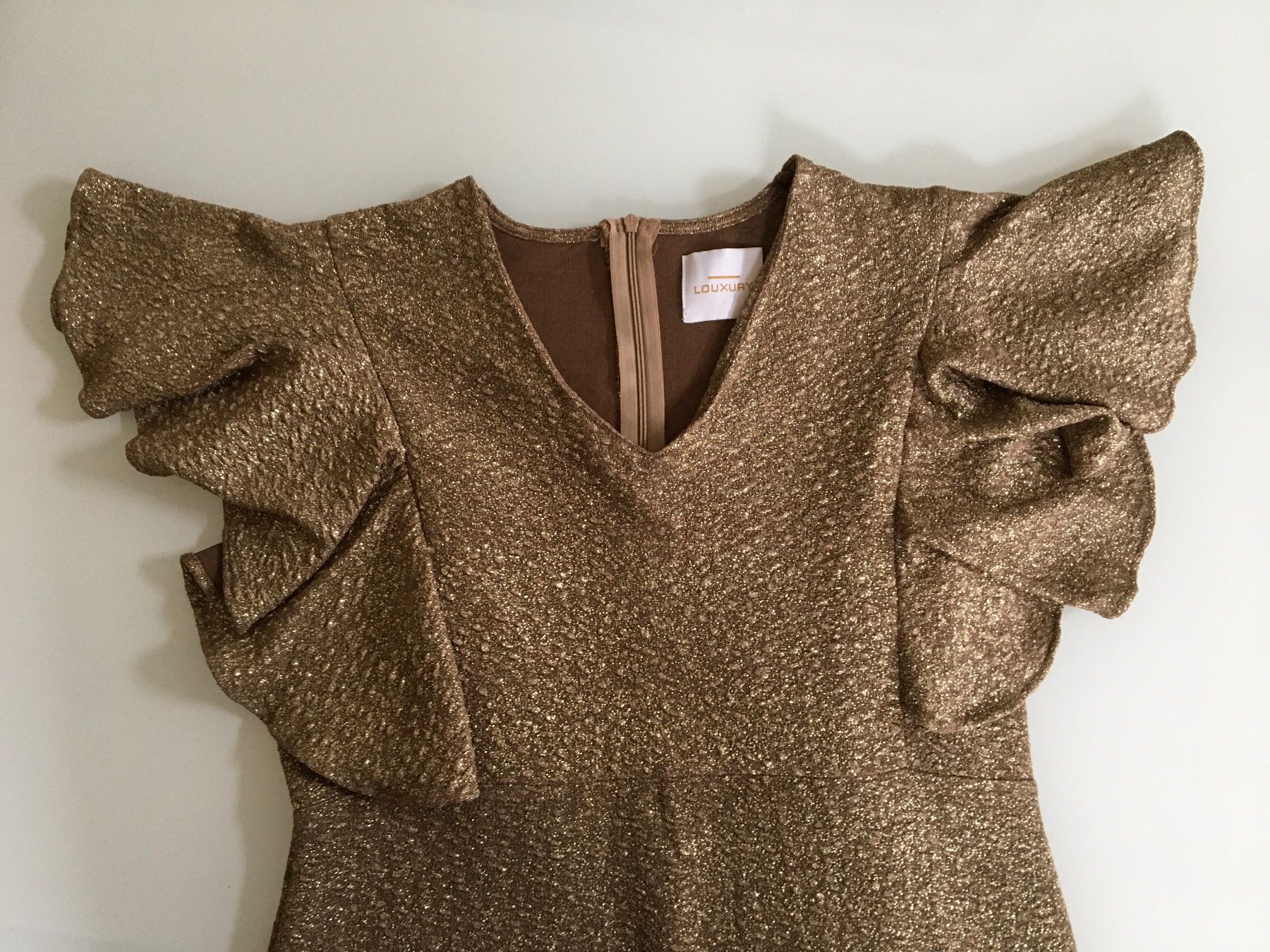 Vestiti: Abito da cocktail LOUXURY – color oro/champagne – Usato da Bellinzona venduto da Sveva-Style-Hunter 2