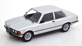 BMW 323i E21 1978-1982 silber met. / schwarz     1:18