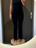 Fitting stretchy pants 