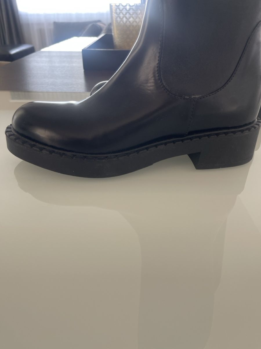 Prada Scarpe da donna: PRADA Stiefel 38.5 – Usato da Meggen venduto da Danipol 1