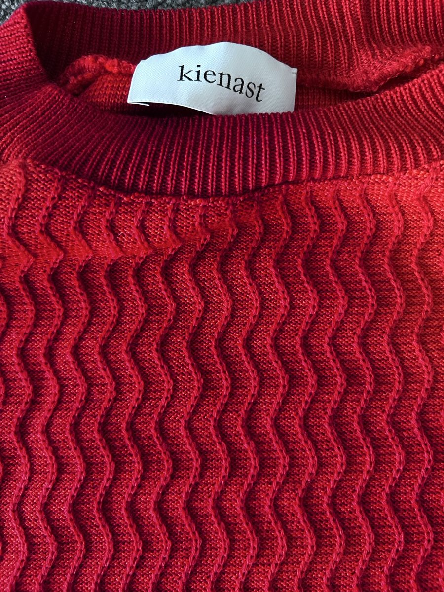Wolle: Roter Pullover Merinowolle von Ladina Kienast – Neu und originalverpackt aus Bonstetten von Audreystyle 3