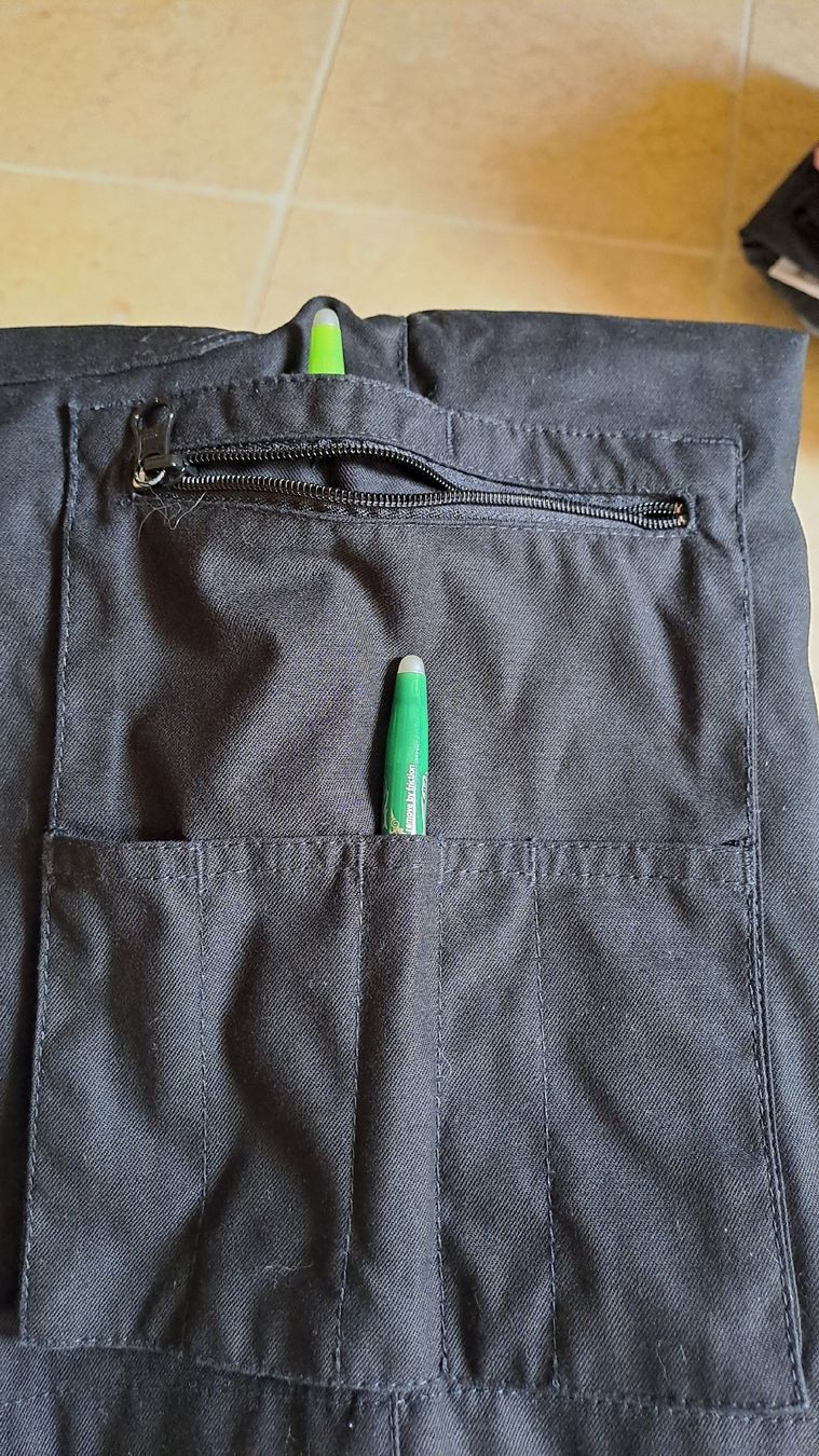 Hosen: Shorts cargo noir taille 38 – Gebraucht aus Rolle von Loutre84 6