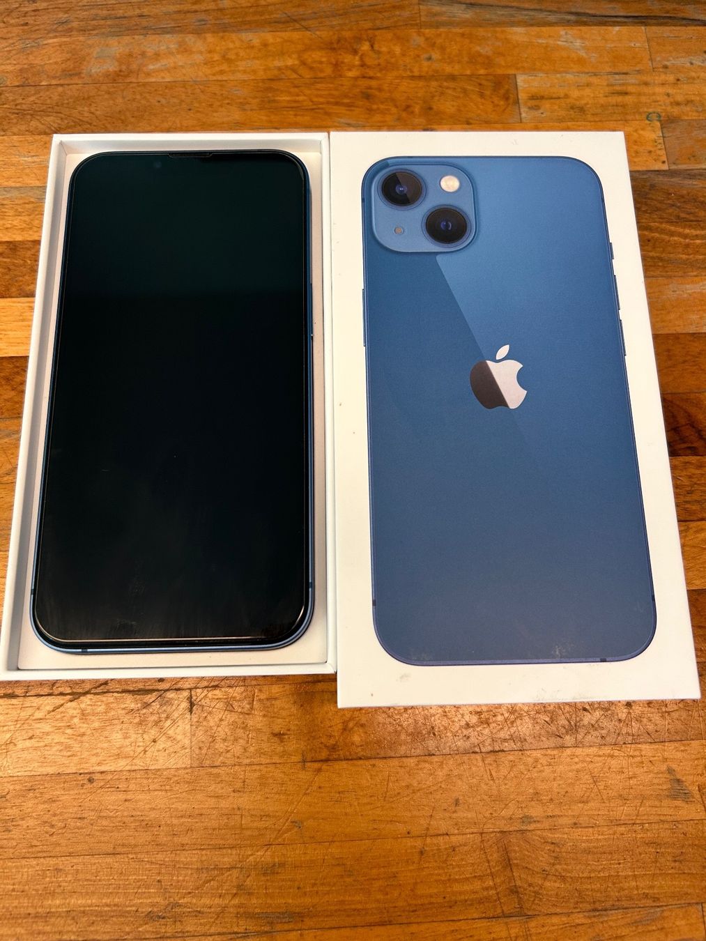 Apple Handys / Smartphones: iPhone 13 blue 256 GB – Gebraucht aus Derendingen von  1
