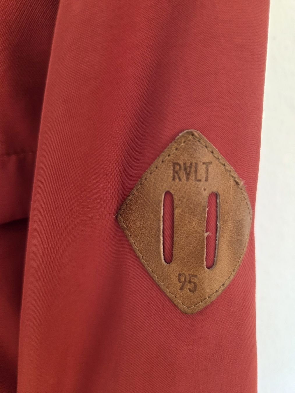 Revolution Jacken: Revolution - rote Übergangsjacke – Gebraucht aus Basel von sommerlove 1