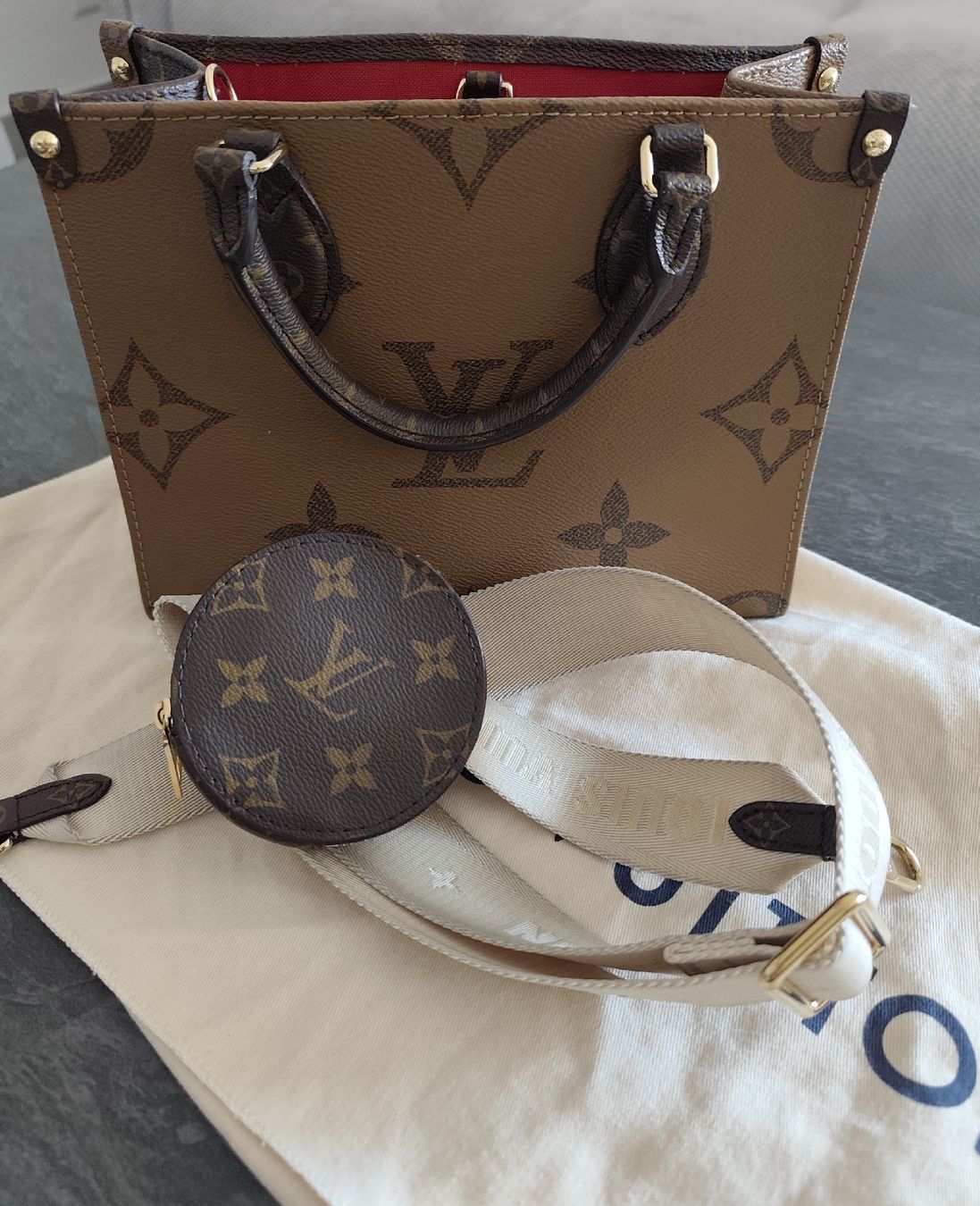 Louis Vuitton Borse da donna: Louis Vuitton sac OnTheGo PM – Nuovo (secondo la descrizione) da Martigny venduto da Vintage-23 2