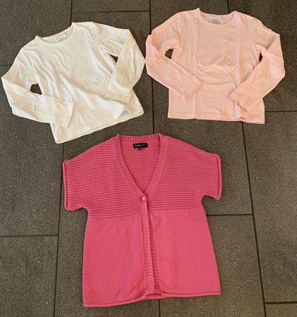 2 Langarm Shirts & 1 Gilet Gr. 122-128