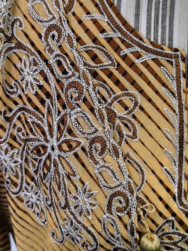 Vestiti: Kleid Arabisch in Gold – Usato da Rüti ZH venduto da Restwert_Rueti_ZH 1
