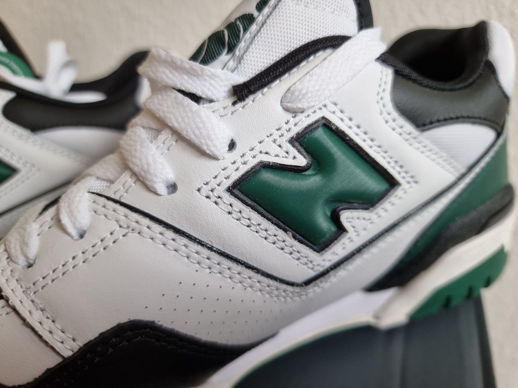 New Balance Scarpe da uomo: New Balance 550 White Green Black – Nuovo e nell'imballaggio originale da Glarus venduto da fschneider99 3