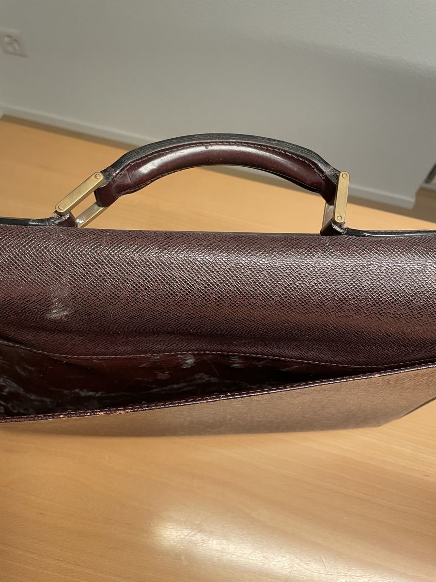 Louis Vuitton Koffer & Taschen: Aktentasche Louis Vuitton bordeaux Leder – Gebraucht aus Zürich von ricardiniho 4