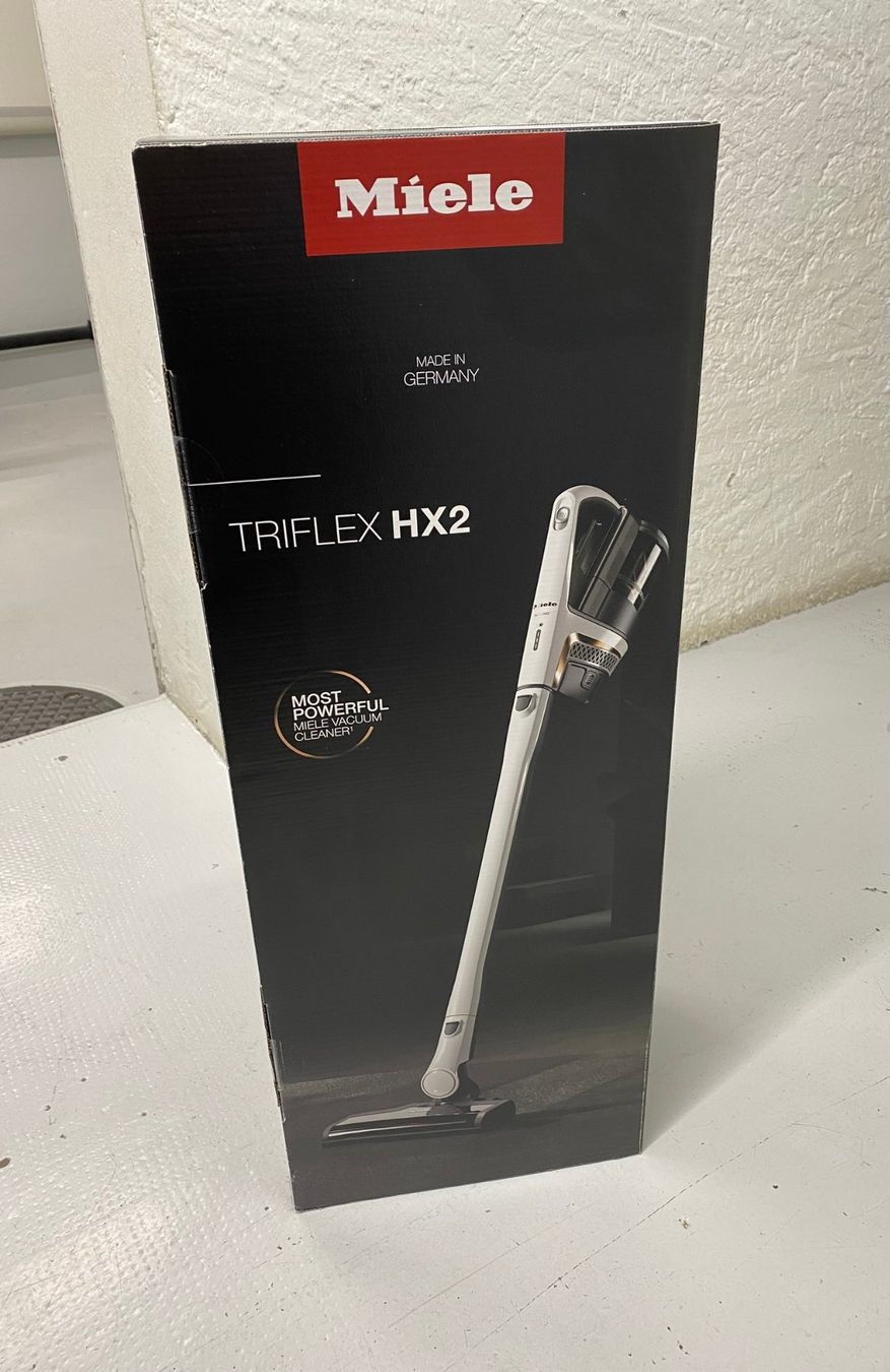 Miele Staubsauger & Zubehör: Miele Triflex HX2 Akku-Staubsauger – Gebraucht aus Basel von Manou21