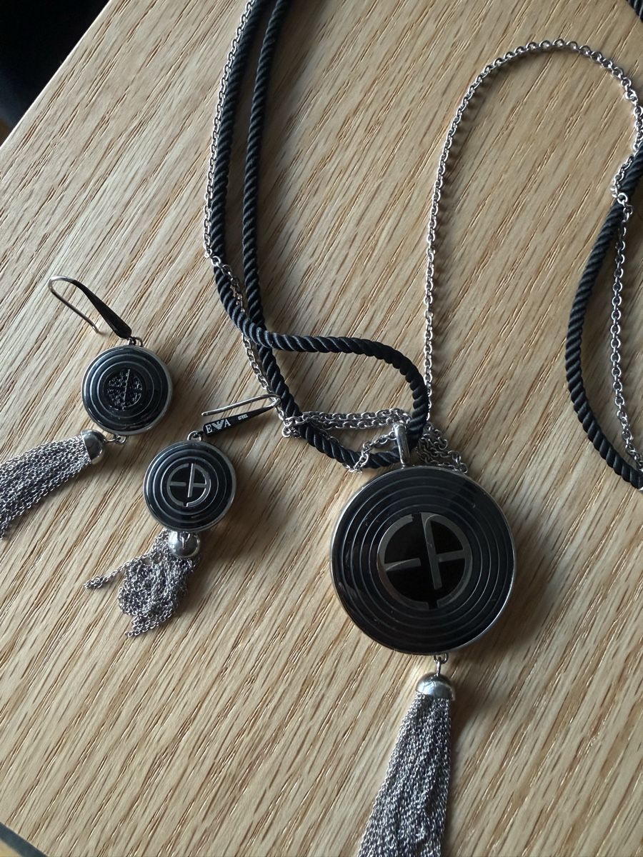 Armani Altri gioielli: Armani Necklace and earrings – Nuovo (secondo la descrizione) da Zürich venduto da pinish 2