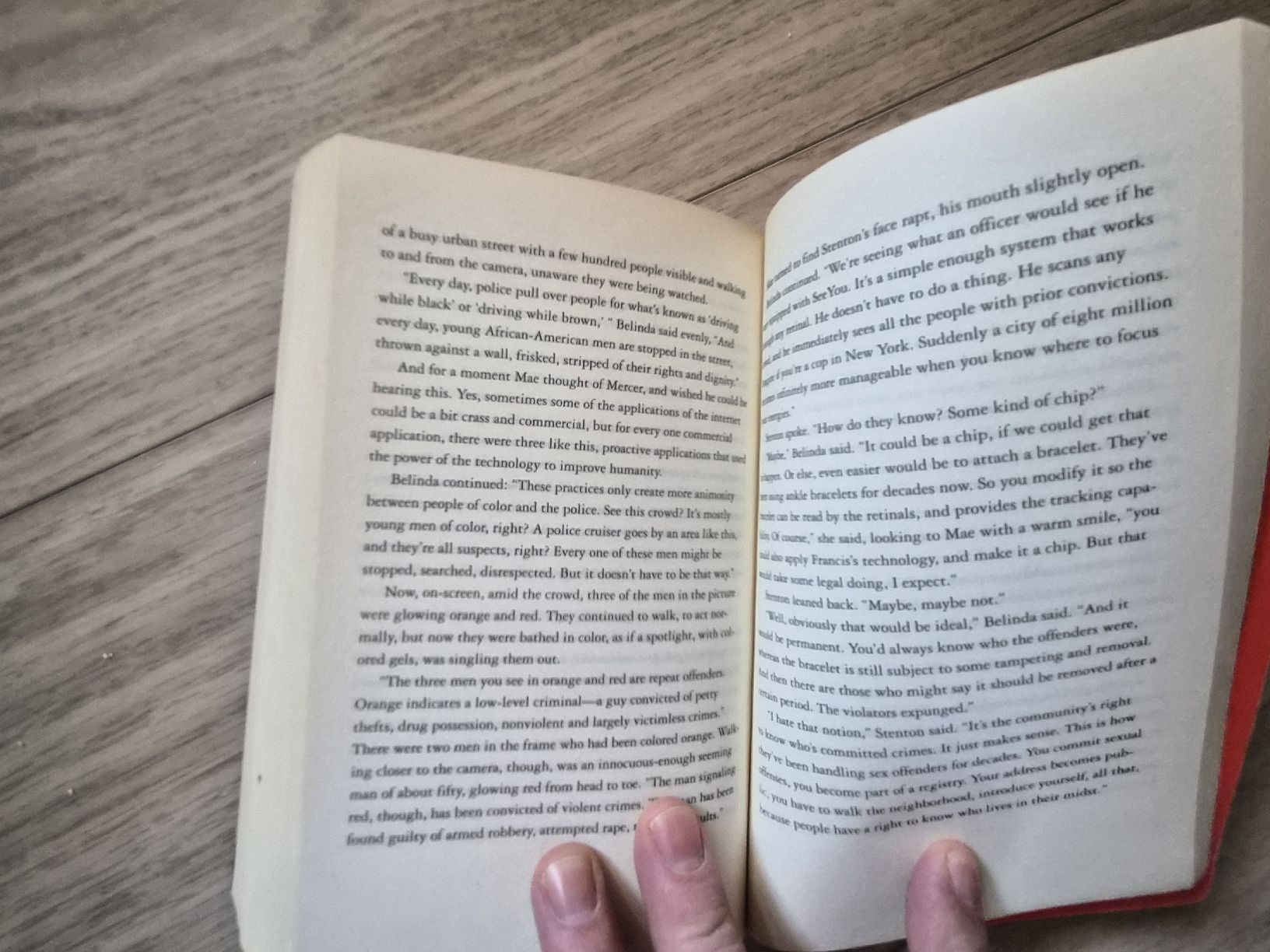 Libri: The Circle, Dave Eggers, livre poche – Usato da La Joux FR venduto da car_ck96 2