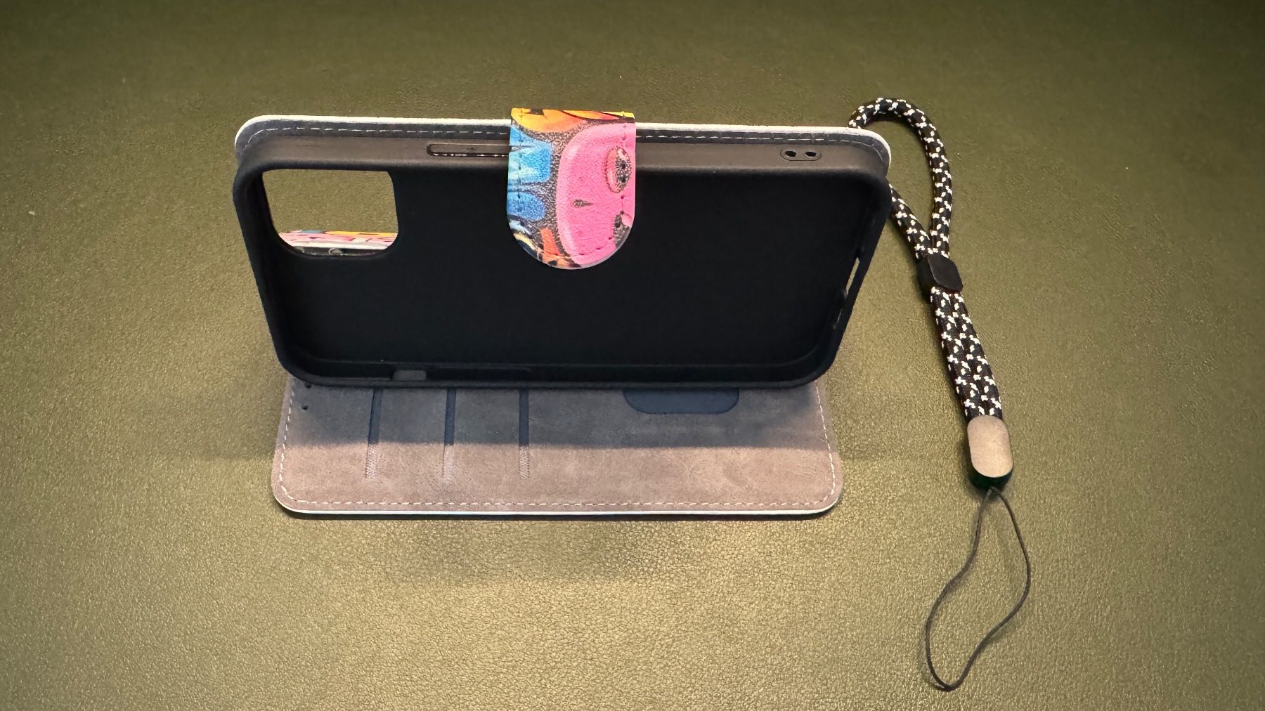 Apple Cover & Protezioni schermo: iPhone 13 - Handyhülle Flip Case - neu – Usato da Regensdorf venduto da Ragi_Offers 3