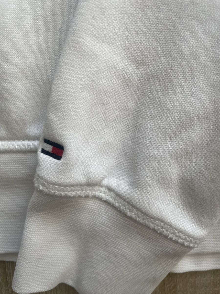 Tommy Hilfiger Pullover & Sweatshirts: Pull Tommy Hilfiger blanc, taille S, comme neuf! – Gebraucht aus Plan-les-Ouates von Skyesvintage 2