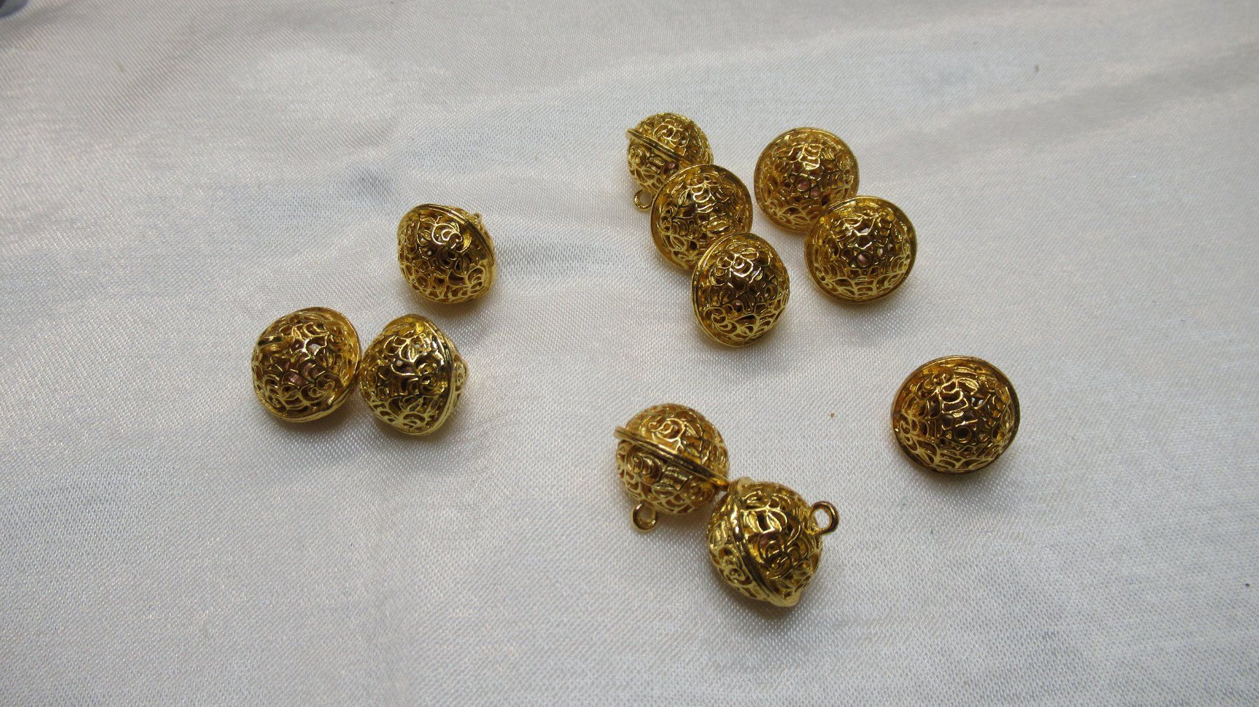 Tutte le decorazioni: Glöckchen goldfarben basteln Deko – Nuovo e nell'imballaggio originale da Meisterschwanden venduto da TiSiBu59 2