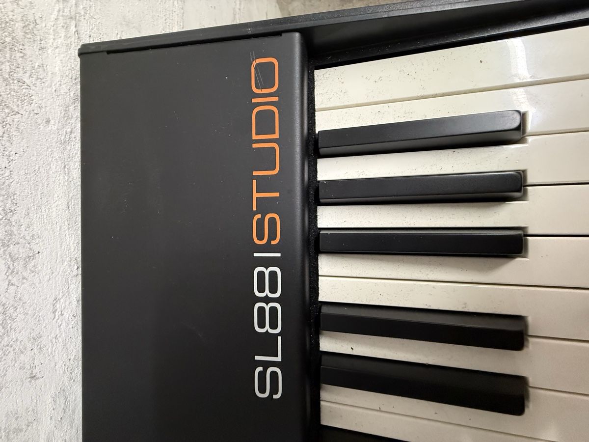 Instruments de musique: Studiologic SL88 Studio MIDI Controller gebrauchter Zustand – Défectueux à Moosseedorf par mar_b2vx 1