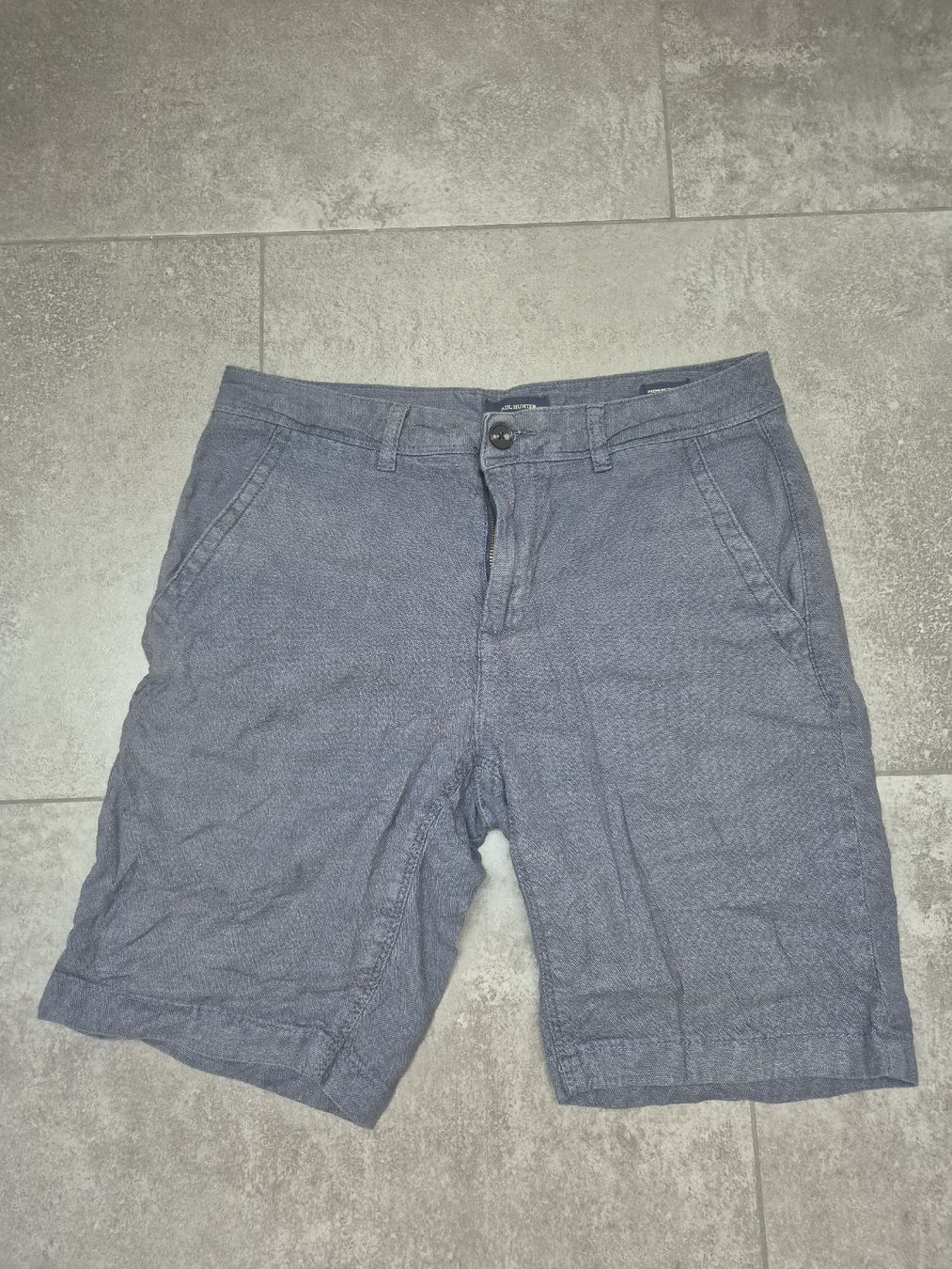 Pantaloni: Paul Hunter Grey Bermuda Shorts – Usato da Allschwil venduto da lor_s7nz 1