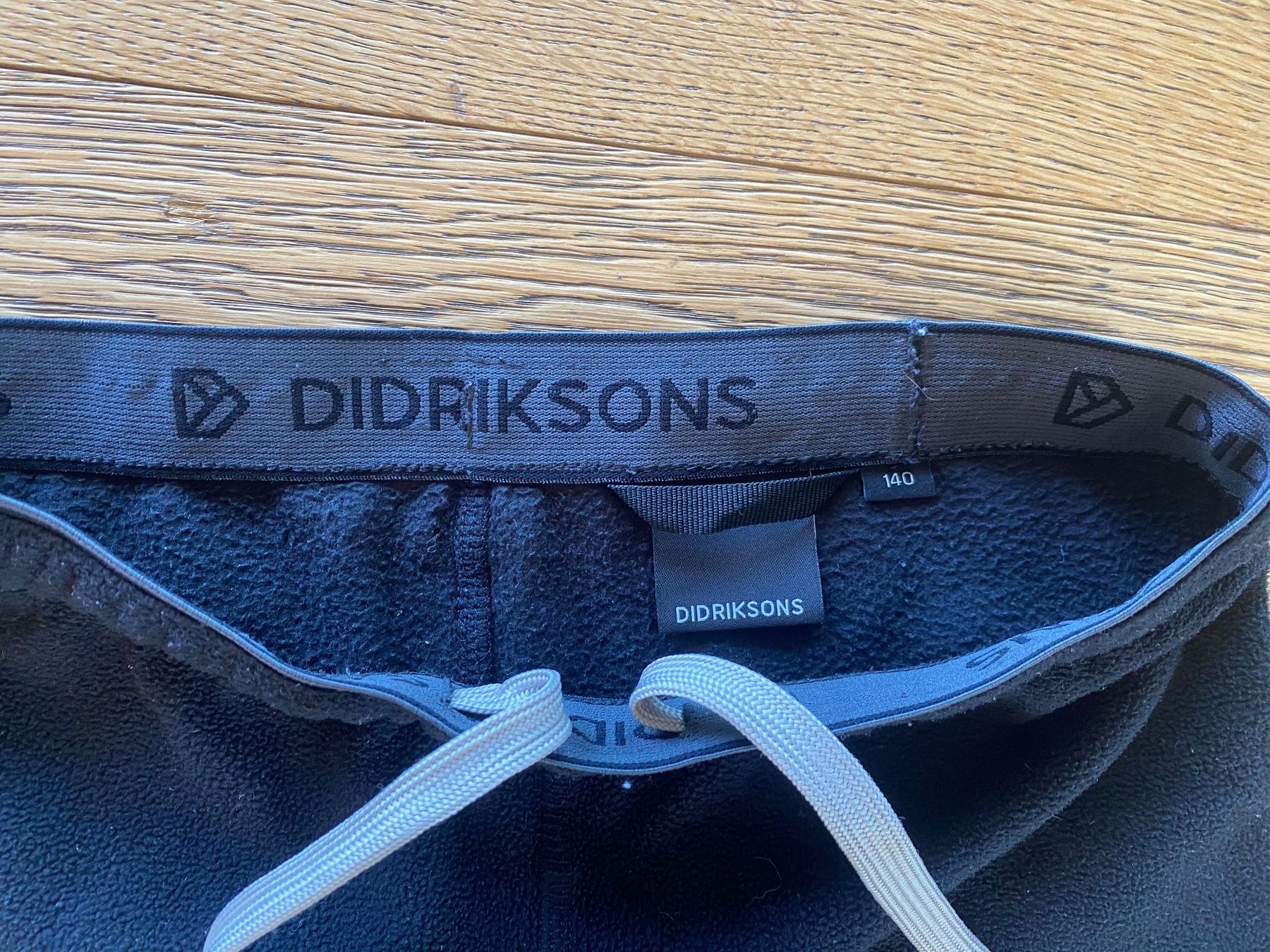 Didriksons Pantalons: Kinderflieshose von Didriksons, Gr. 140 – D'occasion à Anières par elenafred 1