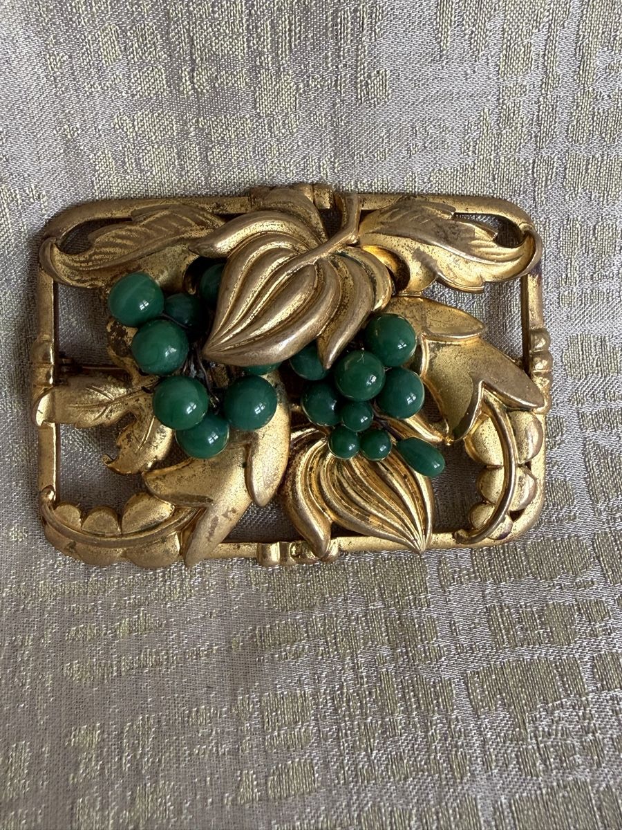 Spille & Fermagli: Vintage Brosche goldfarben mit Trauben – Usato da Zürich venduto da Elena_8