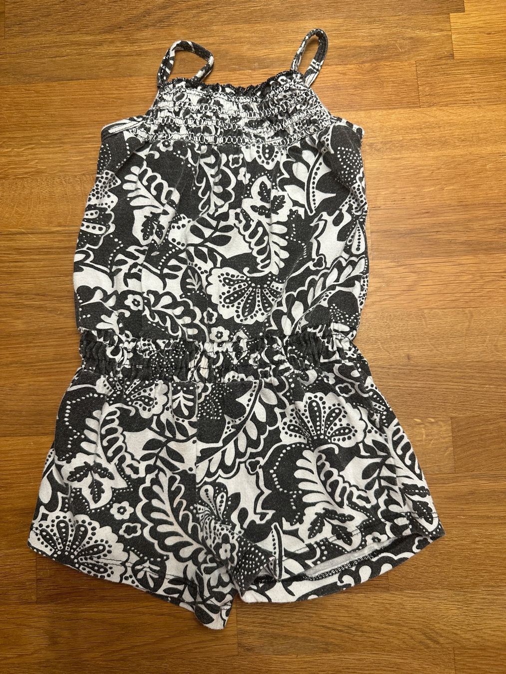 Lotti & Set di vestiti: Mädchen Paket 7 Teile Gr. 86 – Usato da Zürich venduto da JuliaSp 5