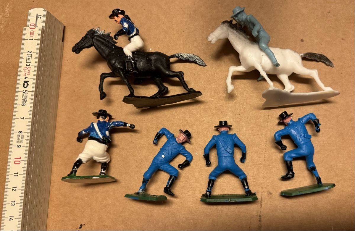 Figuren: Figuren aus der Zorro-Geschichte – Gebraucht aus Wettswil von osoma99 3