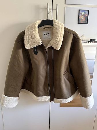 Zara Jacke
