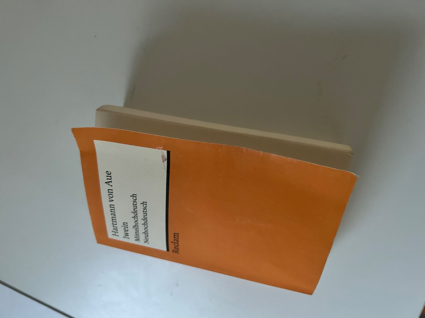 Bücher: Hartmann von Aue Iwein Reclam – Gebraucht aus Basel von Tshabajuju 1