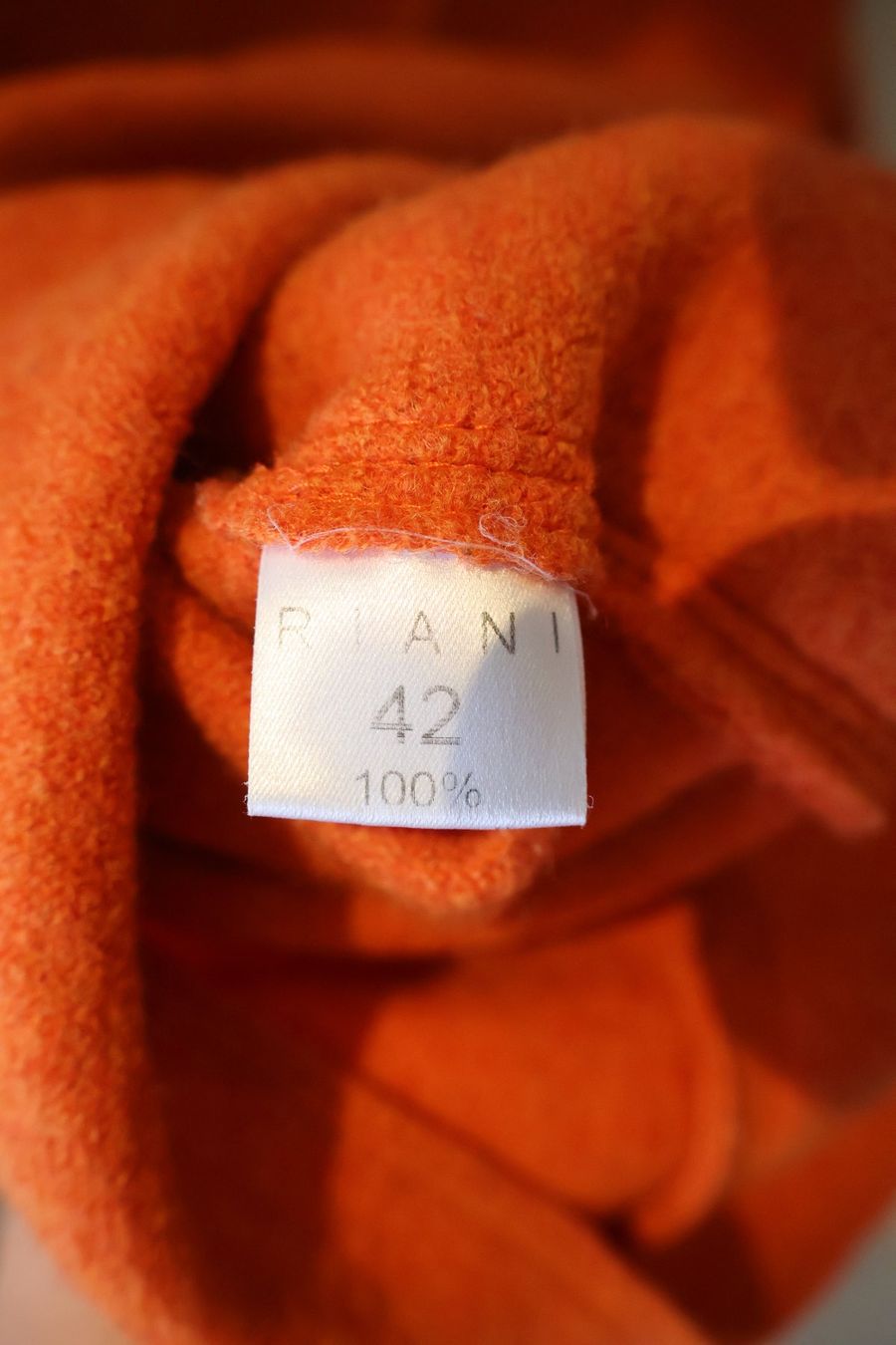 Riani Jacken: Orangefarbene Riani Wolljacke – Gebraucht aus Winterthur von jul_v9wx 3