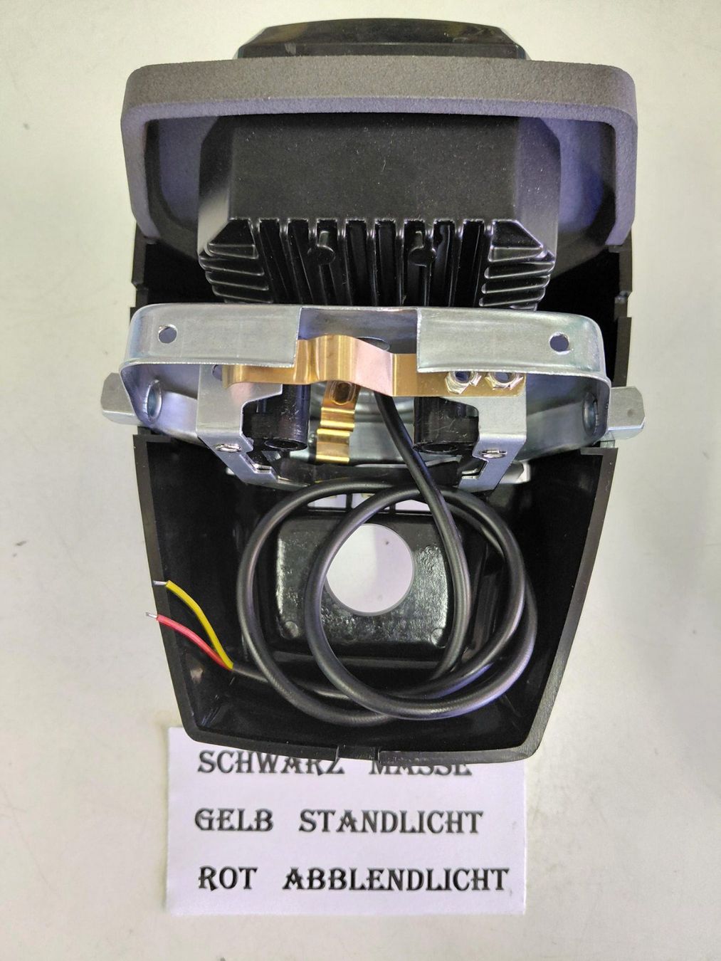 Ciclomotori: Neue LED Lampe 1PH eckig Puch/Sachs/Universal mit Schalter – Nuovo (secondo la descrizione) da Gettnau venduto da ant_r5h7 1
