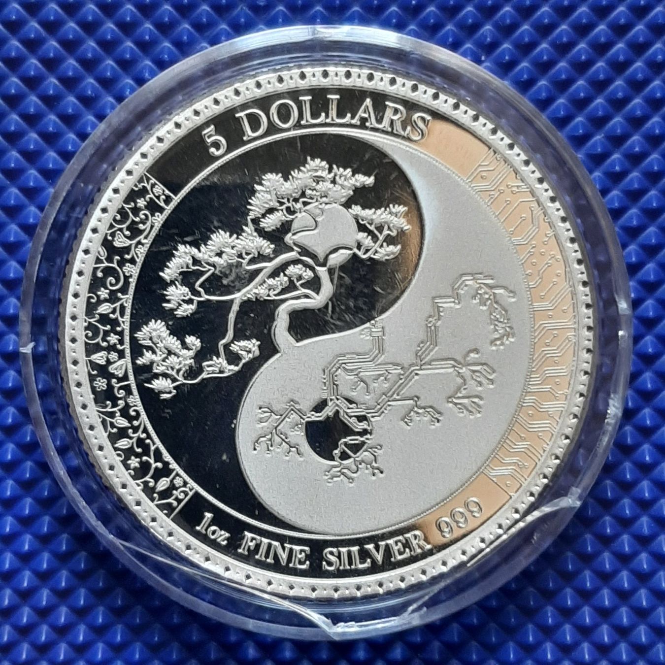 Toutes les monnaies: Equilibrium 2018 1oz Silver – D'occasion à Carouge GE par cecob0909