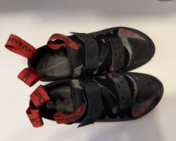 La Sportiva Tarantula Boulder Climbing Shoes – Size 37