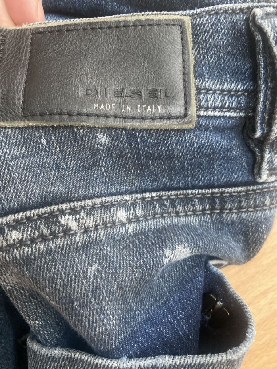 Diesel Jeans: Limitierte Diesel Jeanshose Grösse 32 – Usato da Sargans venduto da Nikelmaker 6
