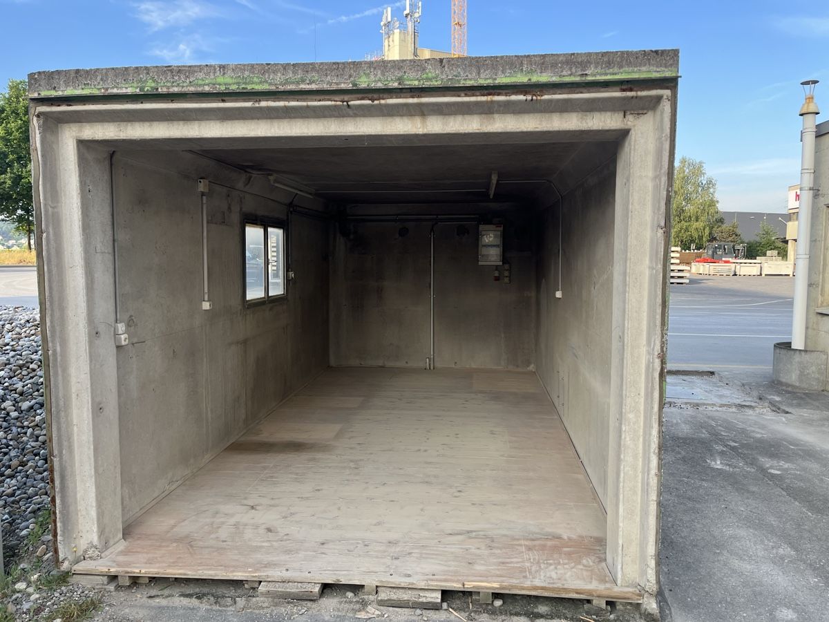 Abris: Fertiggarage – Défectueux à Niederbipp par Mardia01 2